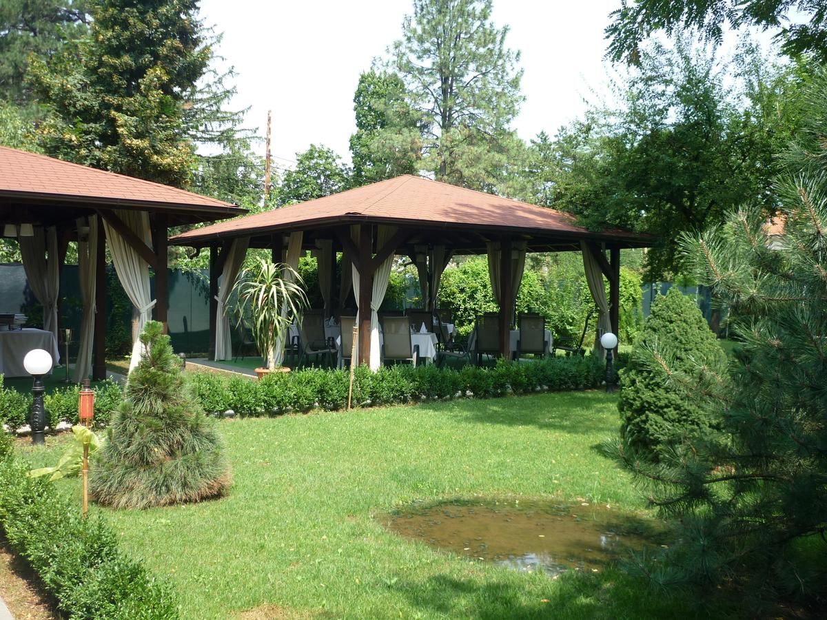 Отель Hotel Baneasa Parc Бухарест-26