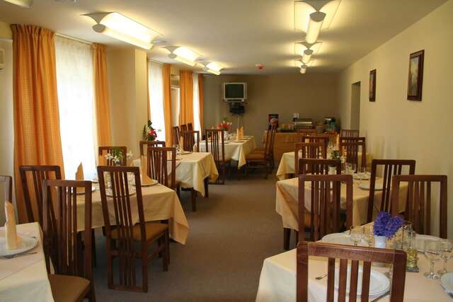 Отель Hotel Baneasa Parc Бухарест-13